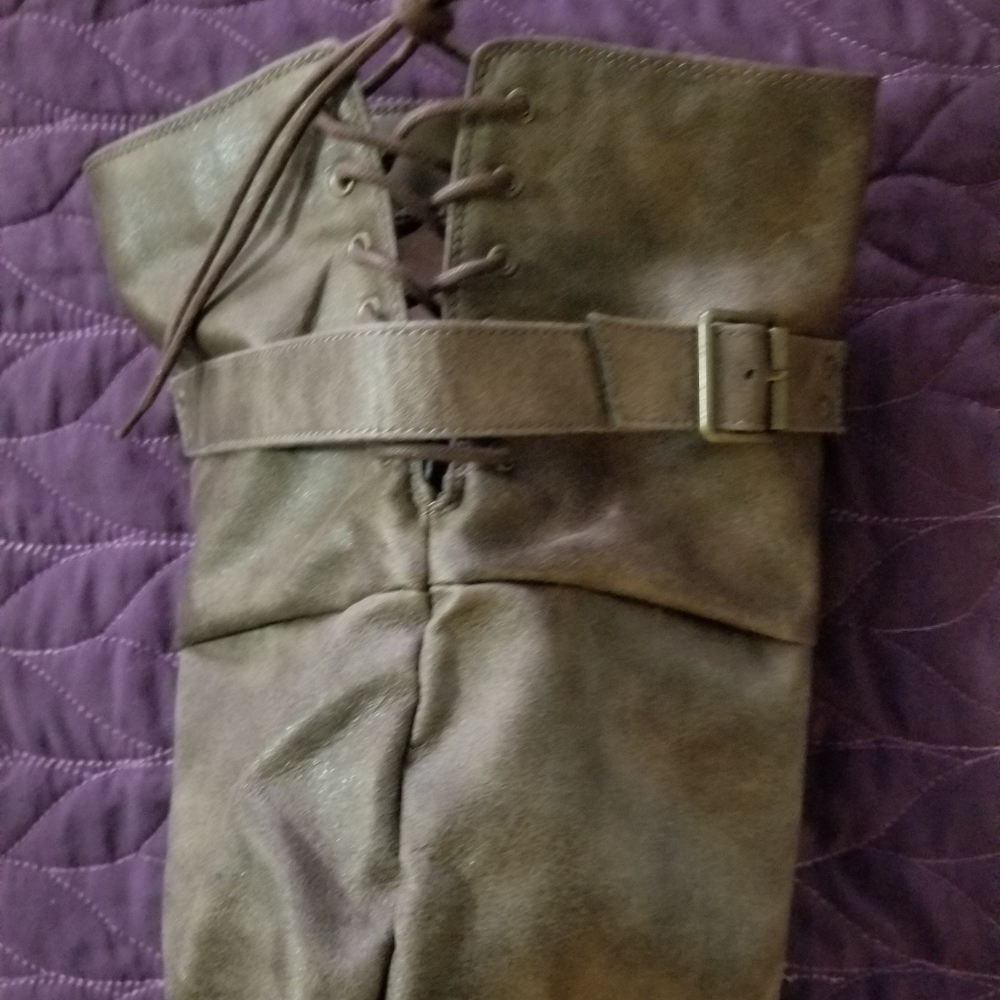 Just Fab flat Boots
